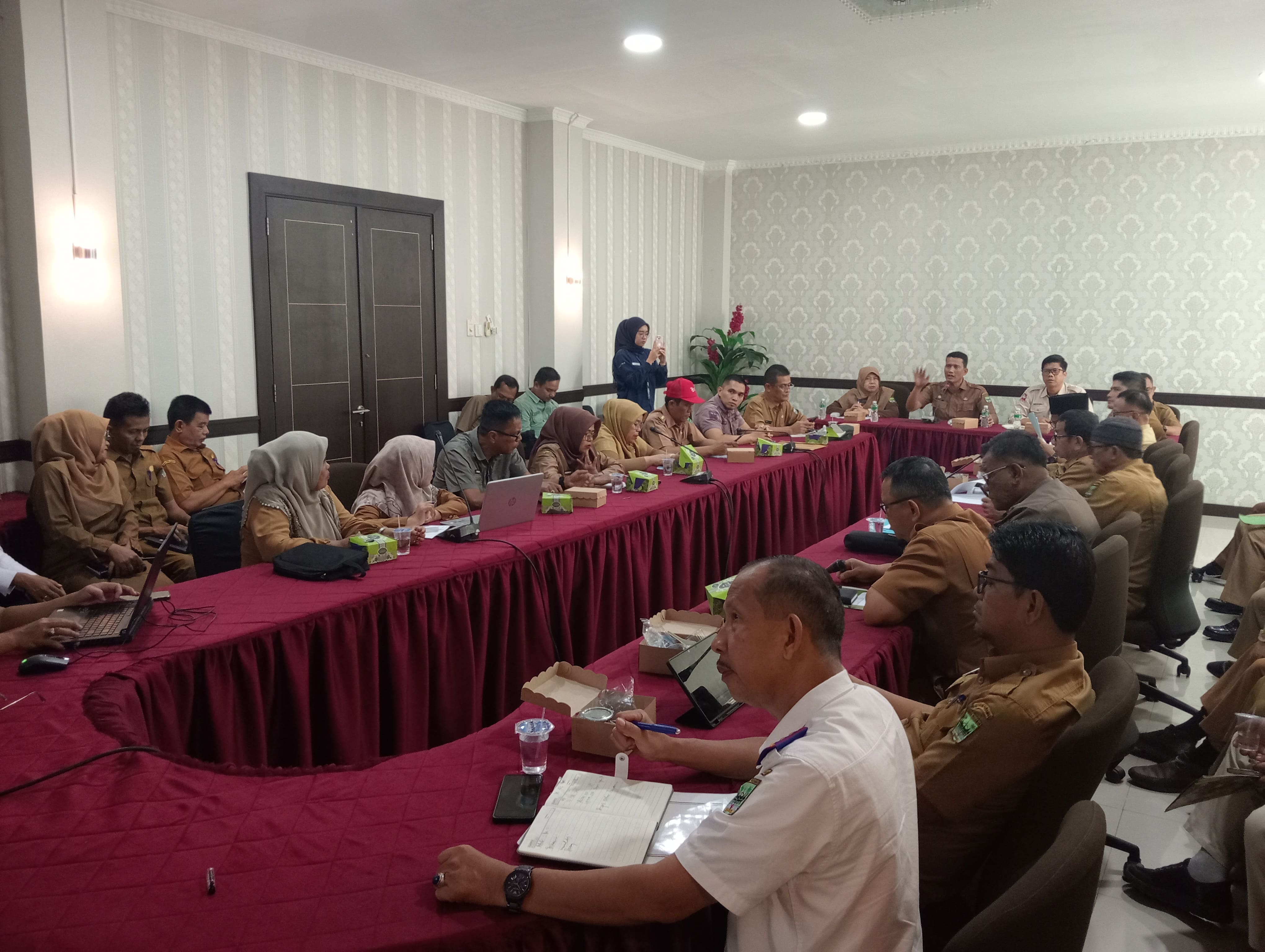 Rapat Evaluasi Perkembangan Realisasi Penerimaan Pada masing-masing Perangkat Daerah